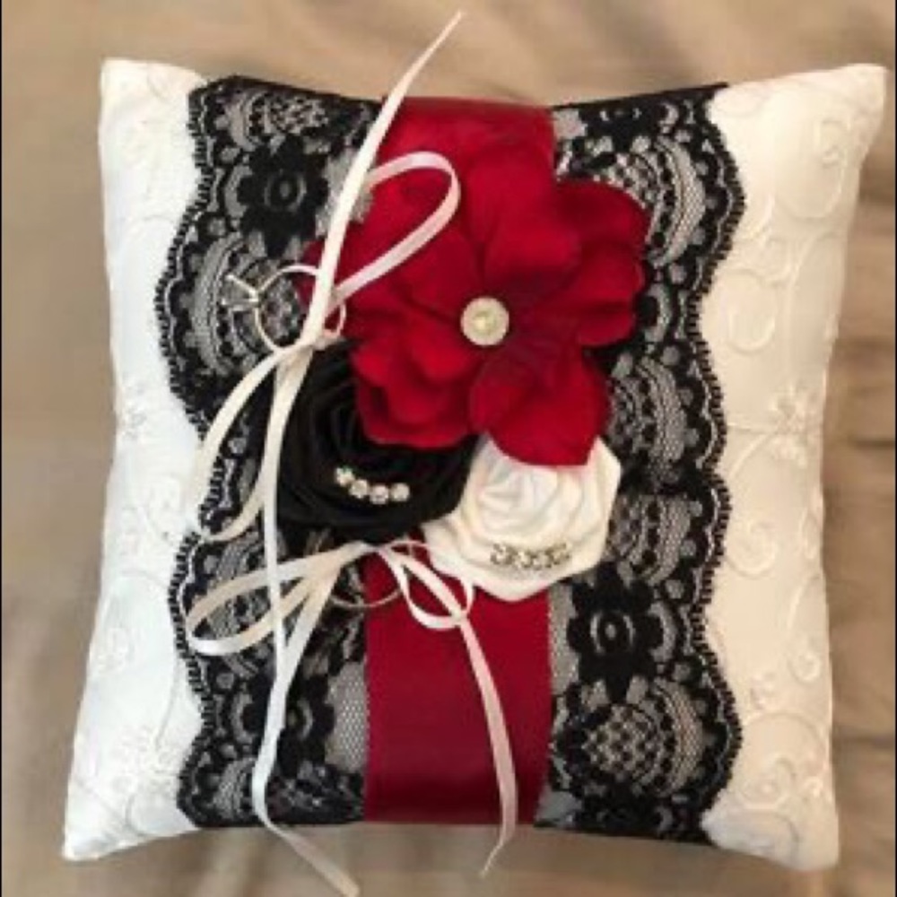 Ring beaters pillow